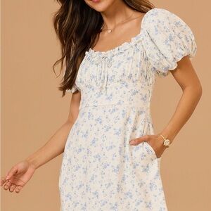 Altar’d State Clara Ivory Blue Floral Puff Sleeve Mini Dress – NWT – Size S
